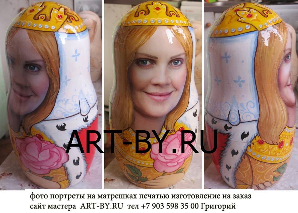 коллеге в подарок на междунароодный женский день ее фото портрет как царицы на русской матрешке