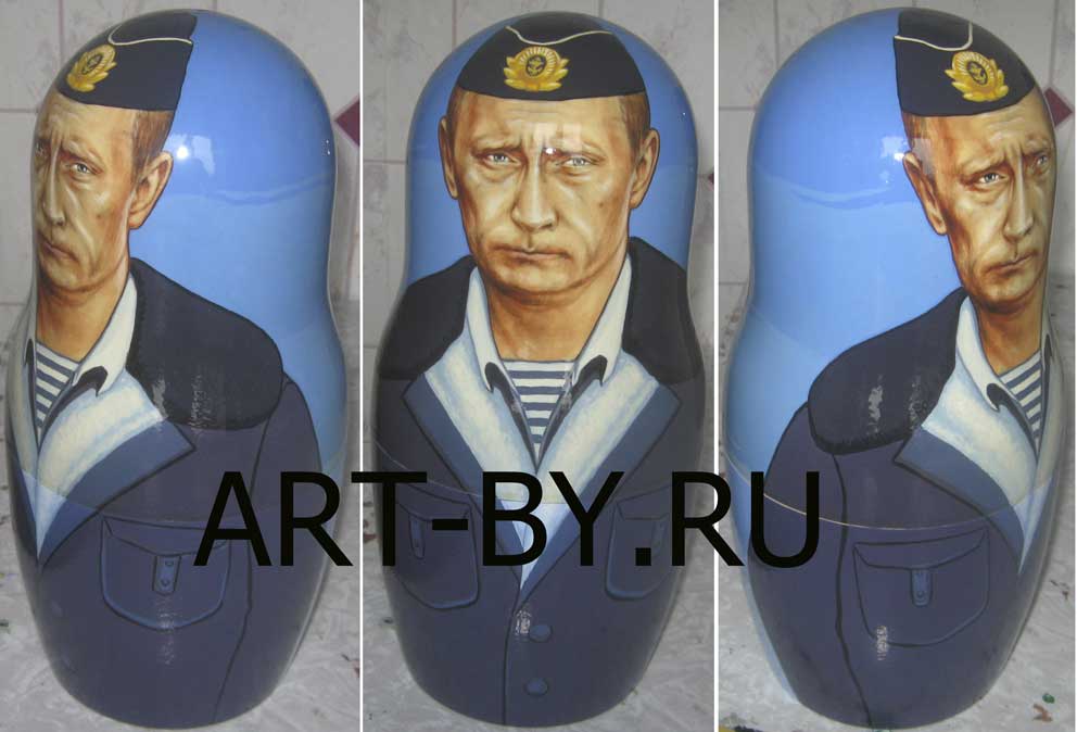 политическая матрешка по фото Путин в военной форме морского офицера Северного флота России