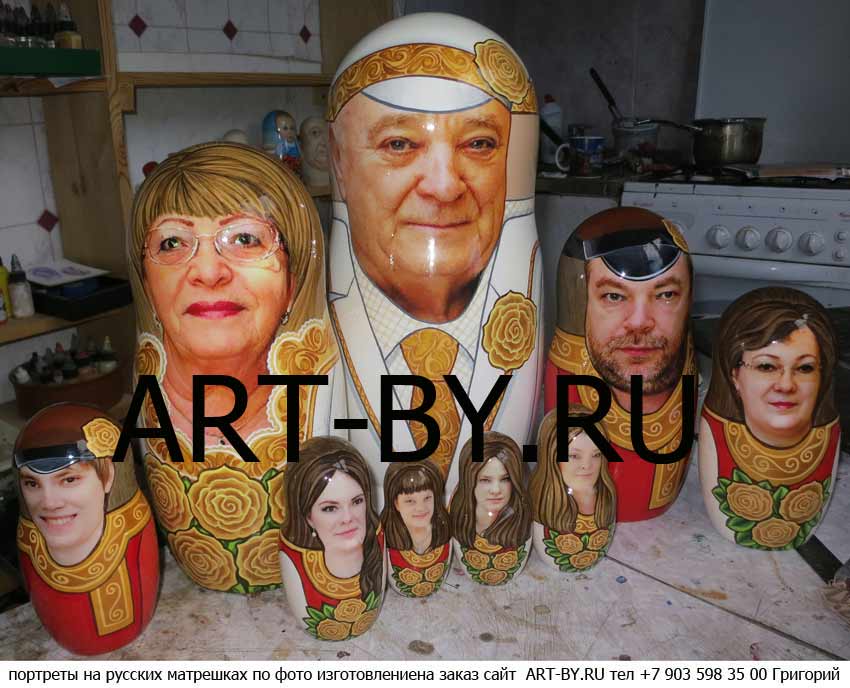 что можно подарить на золотую свадьбу родителям и друзьям портретную матрешку в работах московского фото художника